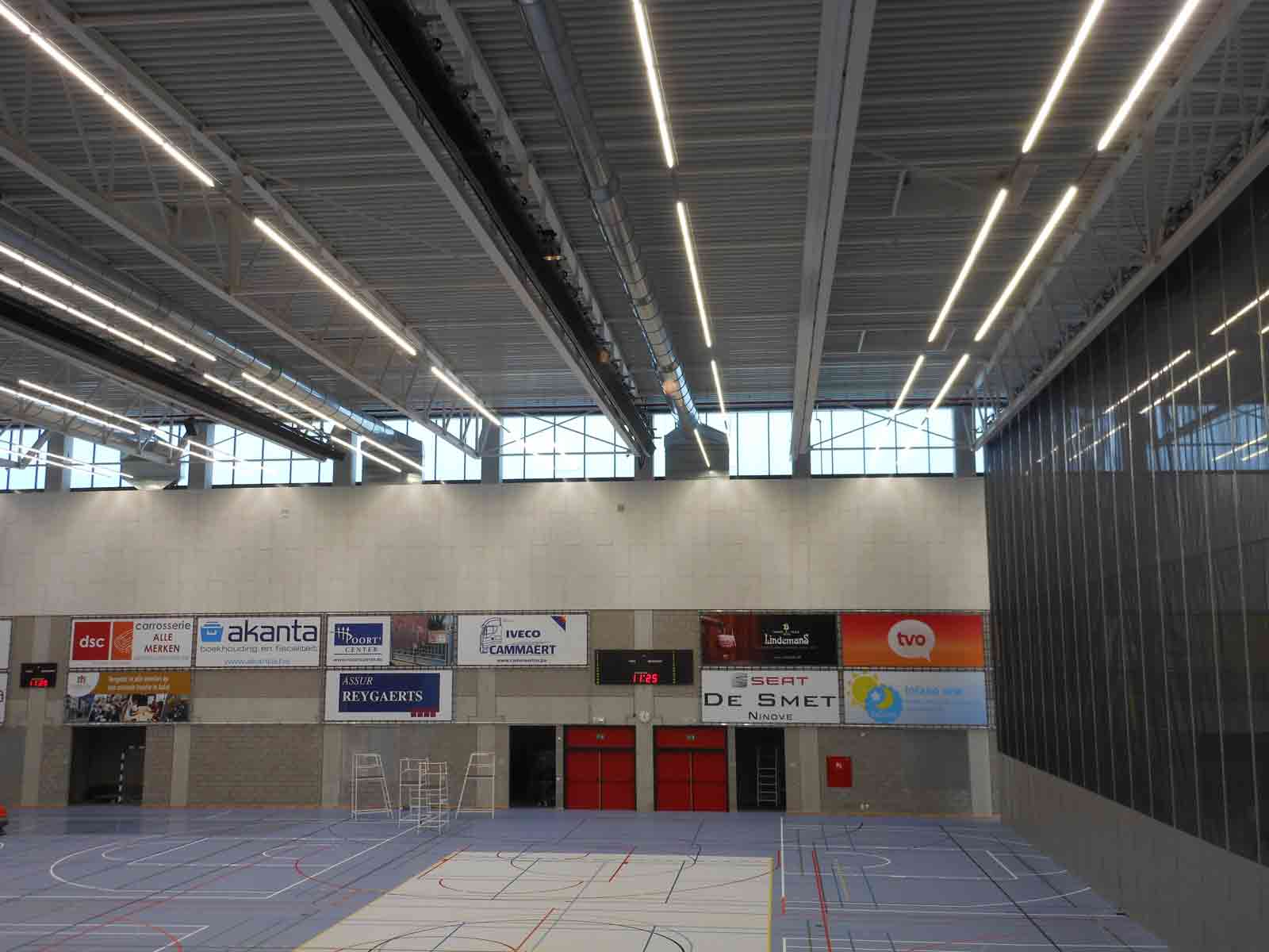 https://www.klimagiel.it/wp-content/uploads/2022/01/palazzetto-dello-sport-belgio-AALST.jpg