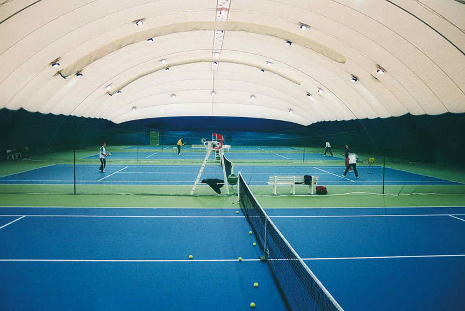 https://www.klimagiel.it/wp-content/uploads/2022/01/tennis-deflated-inflated.jpg